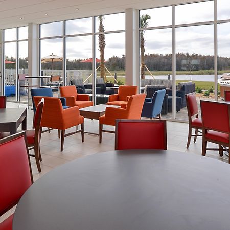 Holiday Inn Express & Suites Trinity By Ihg Екстериор снимка