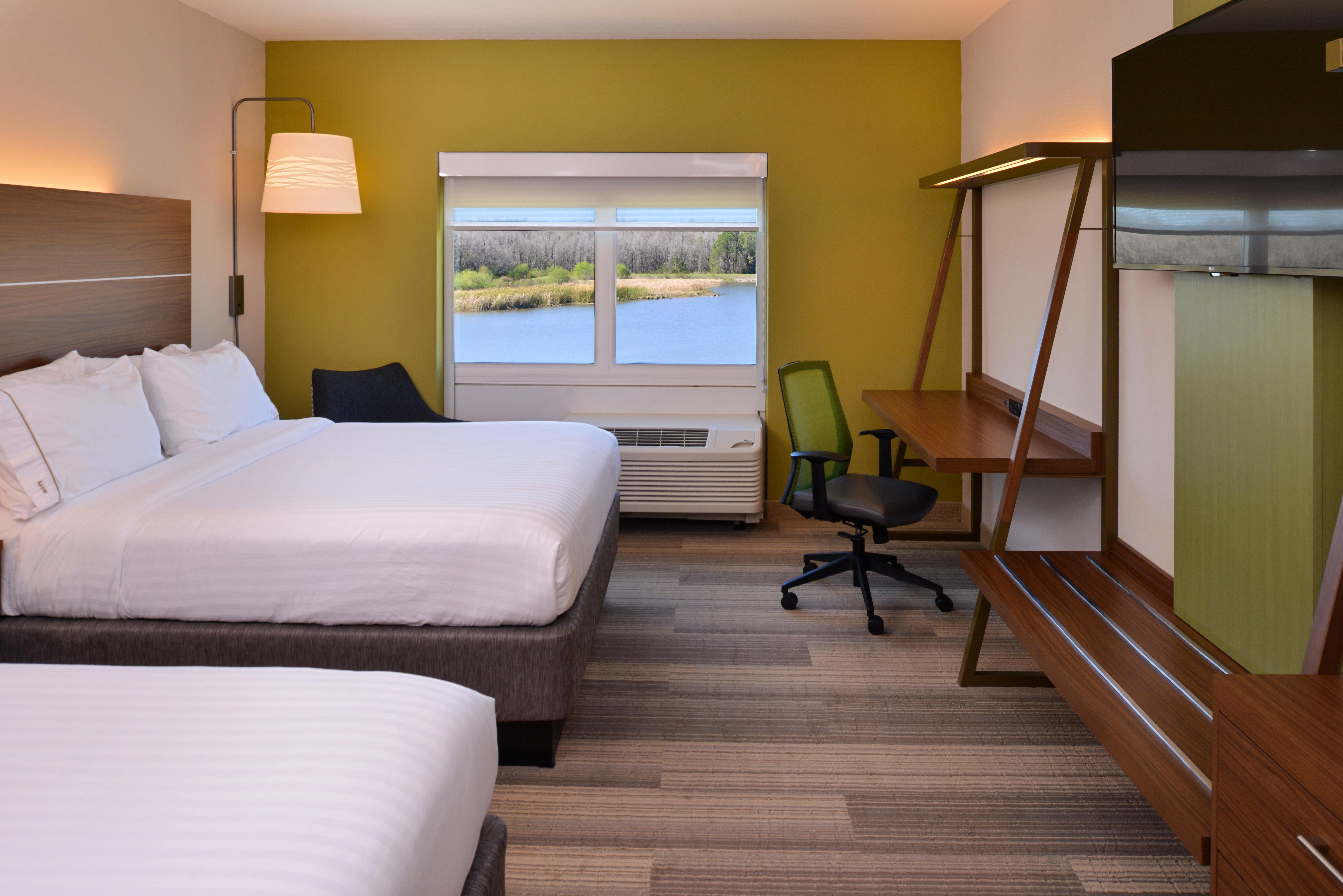 Holiday Inn Express & Suites Trinity By Ihg Екстериор снимка