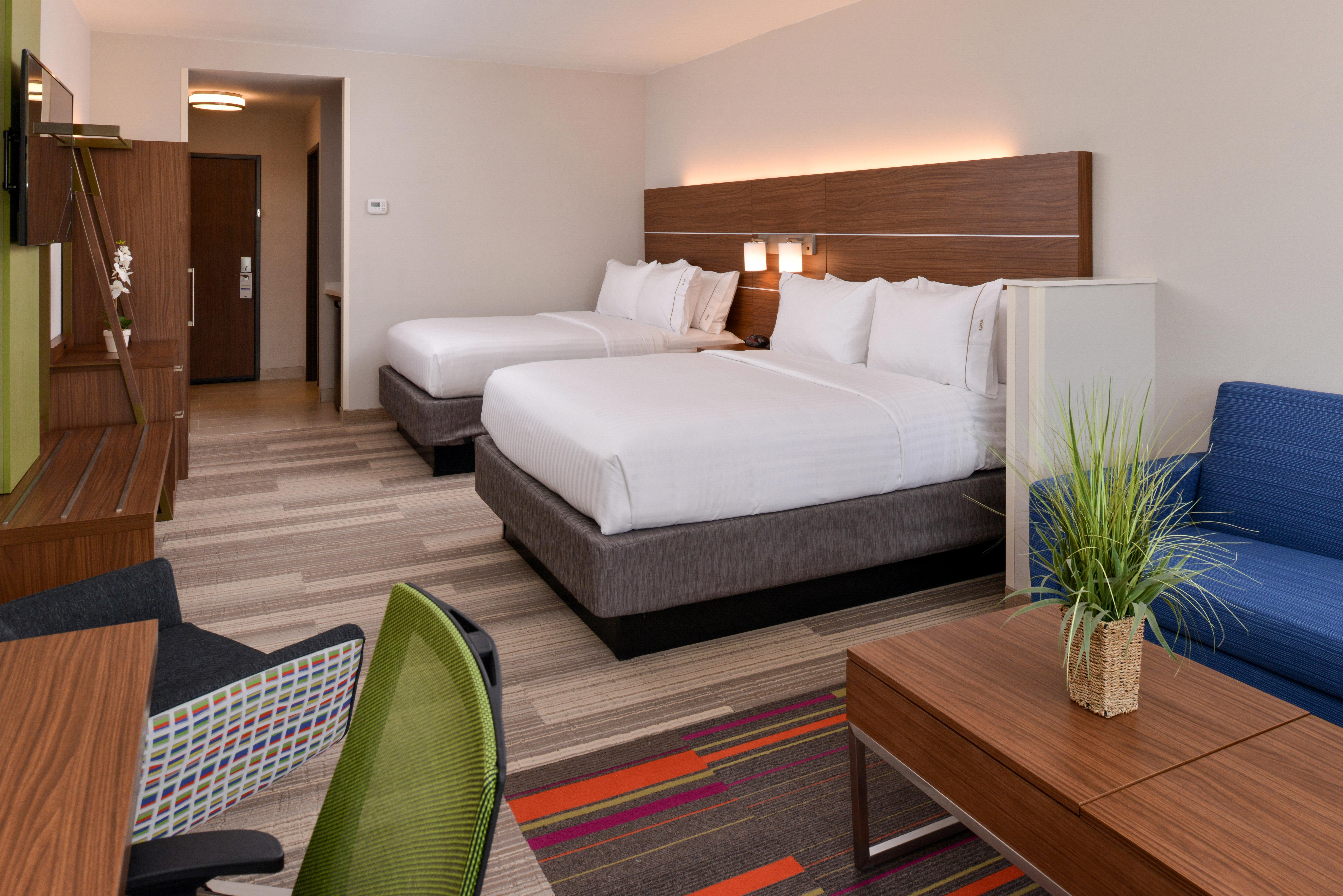 Holiday Inn Express & Suites Trinity By Ihg Екстериор снимка
