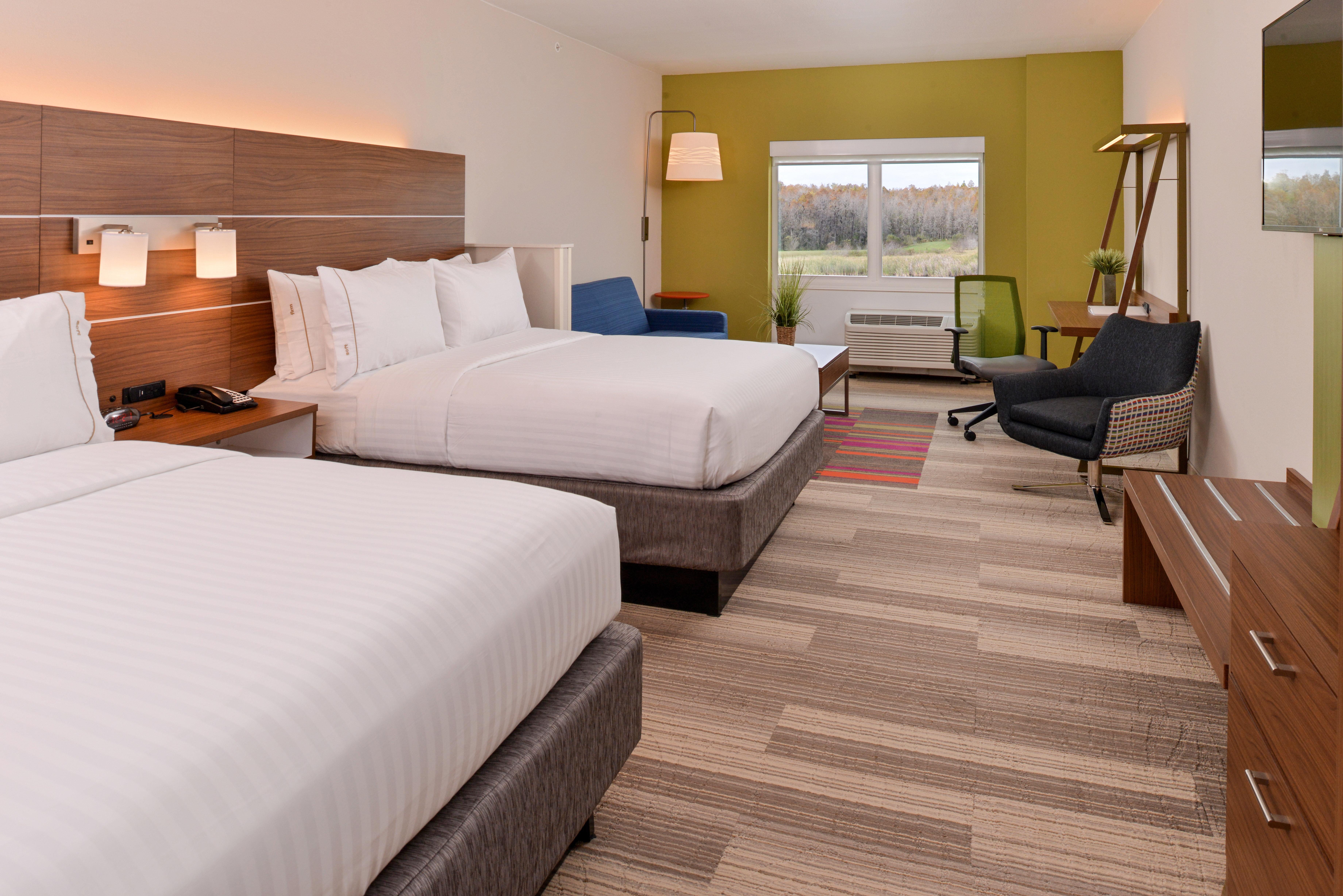 Holiday Inn Express & Suites Trinity By Ihg Екстериор снимка